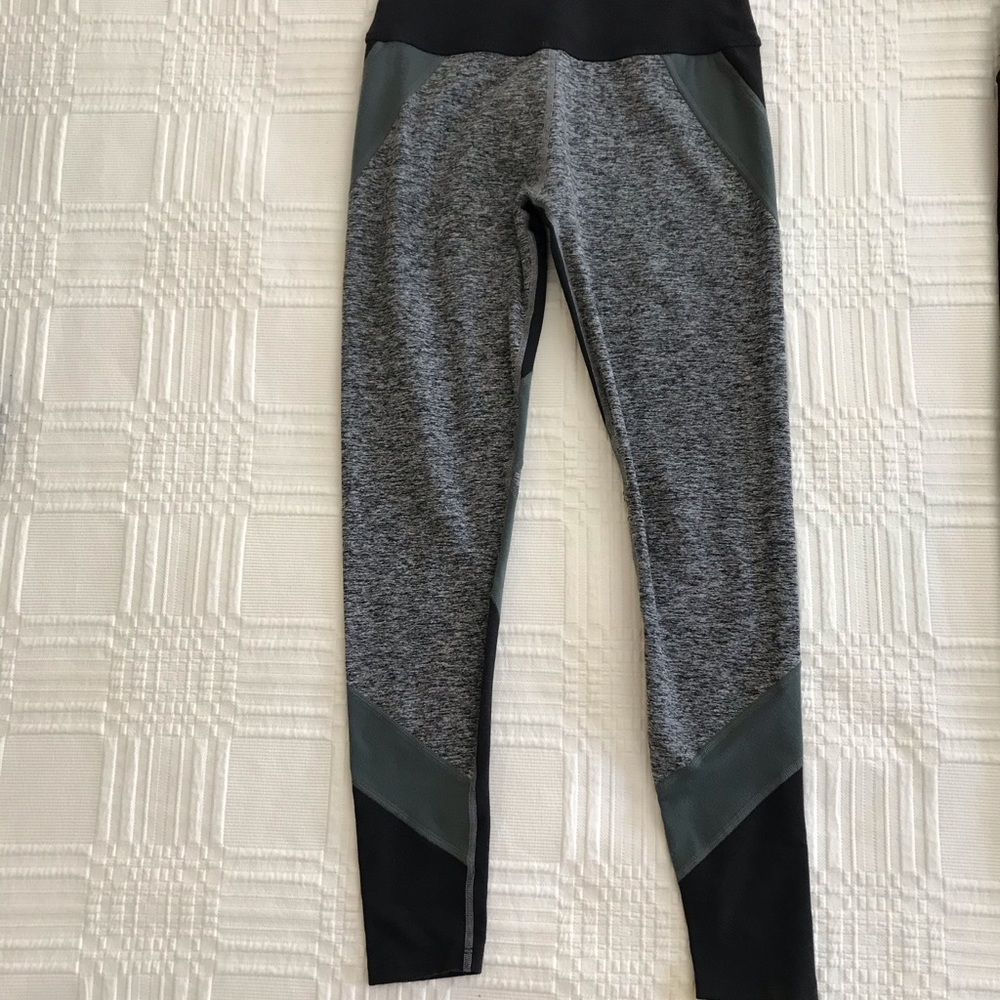 Beyond Yoga Leggings / Athletic Pants